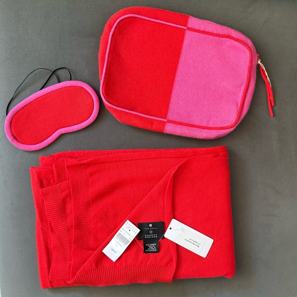 NWT Lisa Perry Colorblocked Cashmere Travel Set (3)